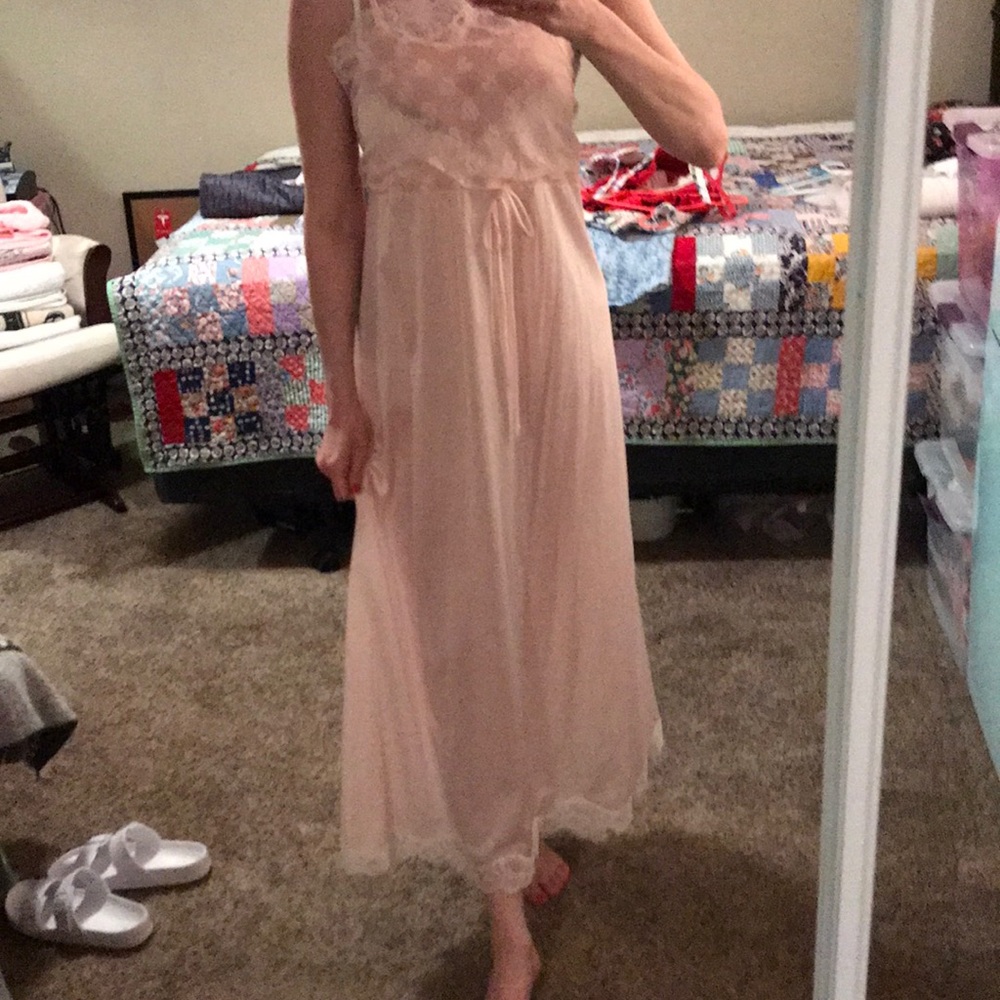True 1950s nightgown in perfect condition